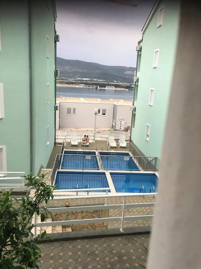Apartment Iva Traù